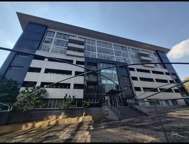 801M² OFFICE TO LET IN SANDTON CENTRAL